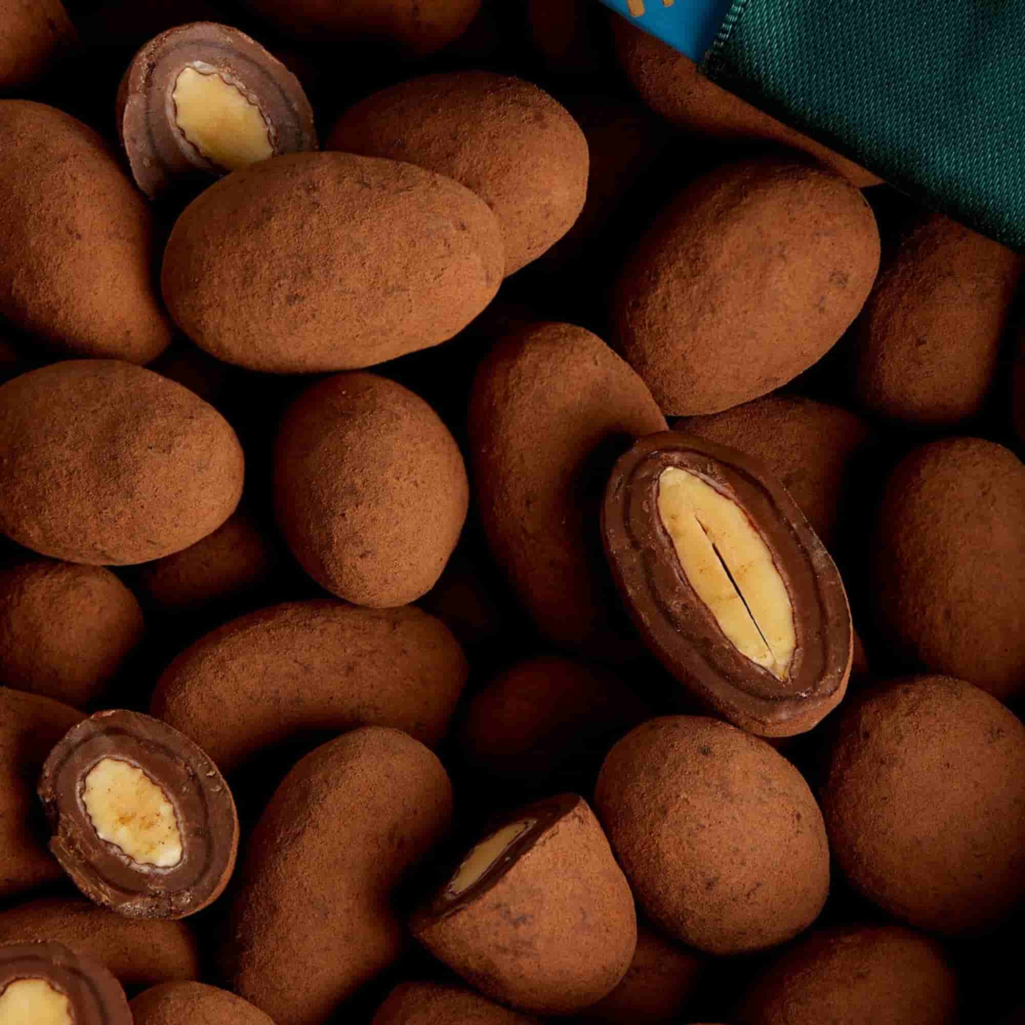 Cocoa-Dusted Almond Delight 50 Gm